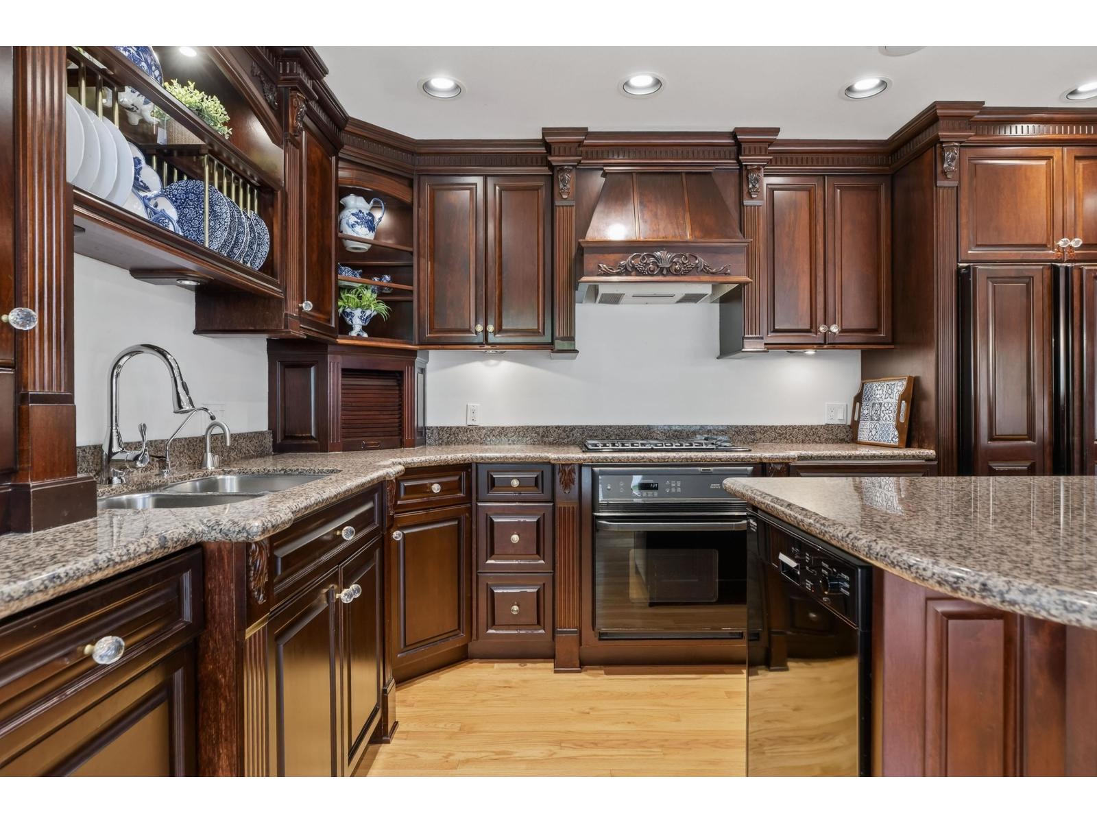 35093 Mt Blanchard Drive, Abbotsford, British Columbia  V2S 6T3 - Photo 14 - R3103914