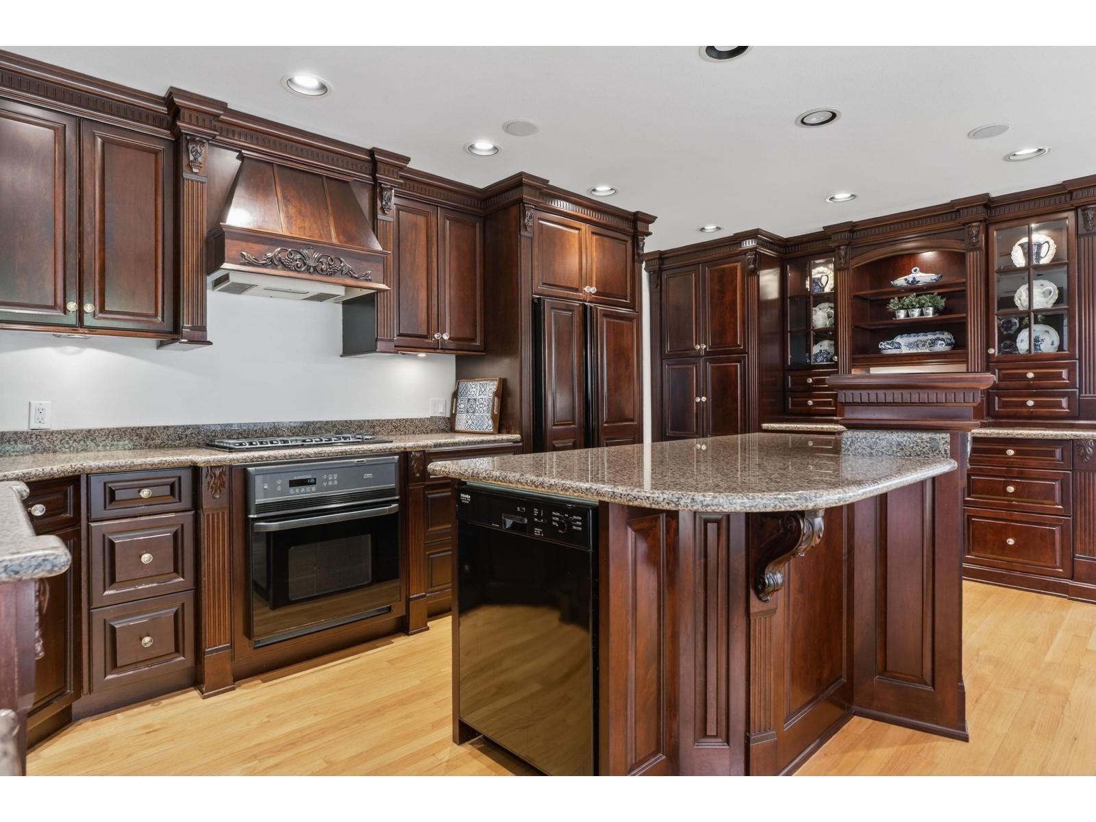 35093 Mt Blanchard Drive, Abbotsford, British Columbia  V2S 6T3 - Photo 13 - R3103914