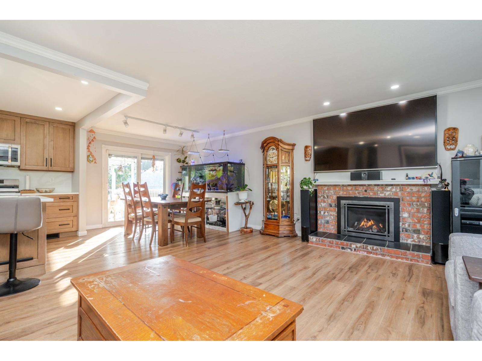 3924 205b Street, Langley, British Columbia  V3A 2B3 - Photo 9 - R3095047