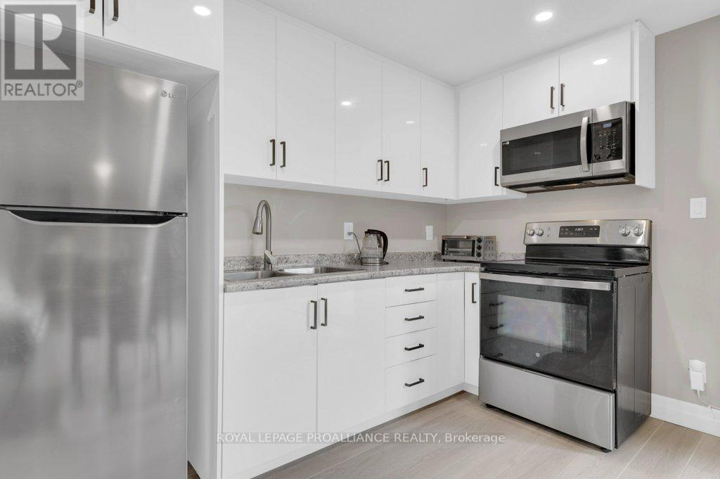 44 Liberty Crescent, Quinte West, Ontario  K8V 0B7 - Photo 25 - X12806110