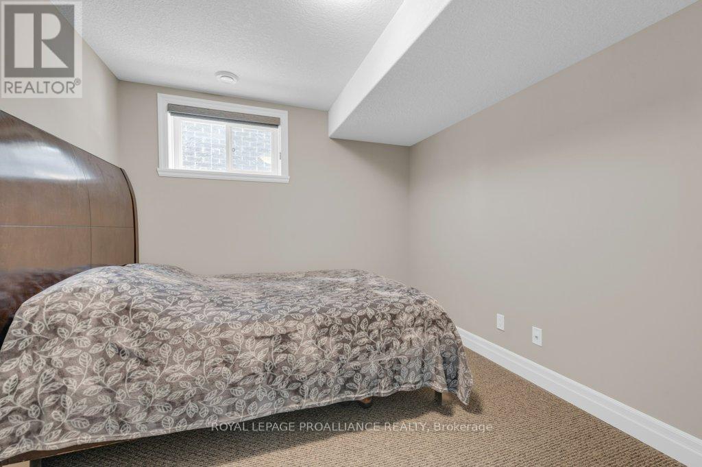 44 Liberty Crescent, Quinte West, Ontario  K8V 0B7 - Photo 35 - X12806110