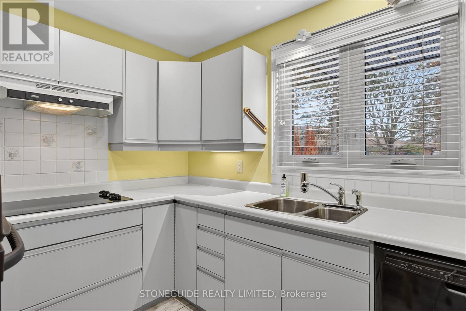 1 - 645 Whitaker Street, Peterborough, Ontario  K9H 7L5 - Photo 11 - X12928692