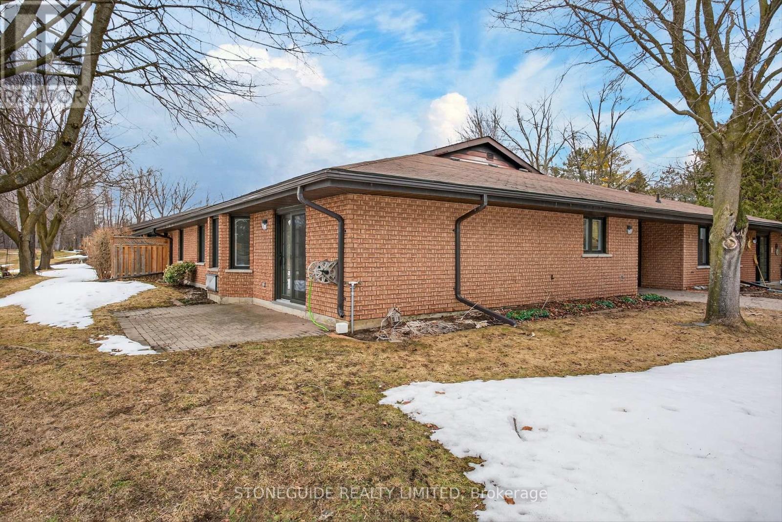 1 - 645 Whitaker Street, Peterborough, Ontario  K9H 7L5 - Photo 32 - X12928692