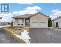 45 MAPLEHURST CRESCENT, Prince Edward County, Ontario