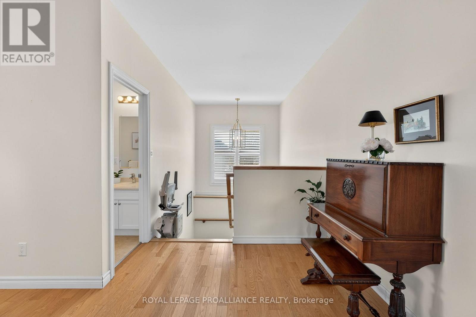 45 Maplehurst Crescent, Prince Edward County, Ontario  K0K 3L0 - Photo 17 - X12928742