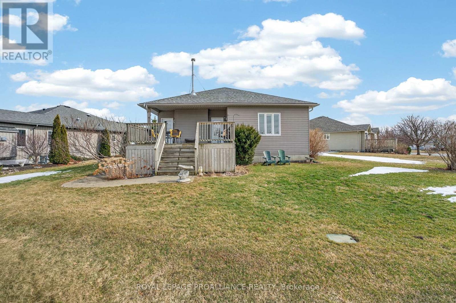 45 Maplehurst Crescent, Prince Edward County, Ontario  K0K 3L0 - Photo 46 - X12928742
