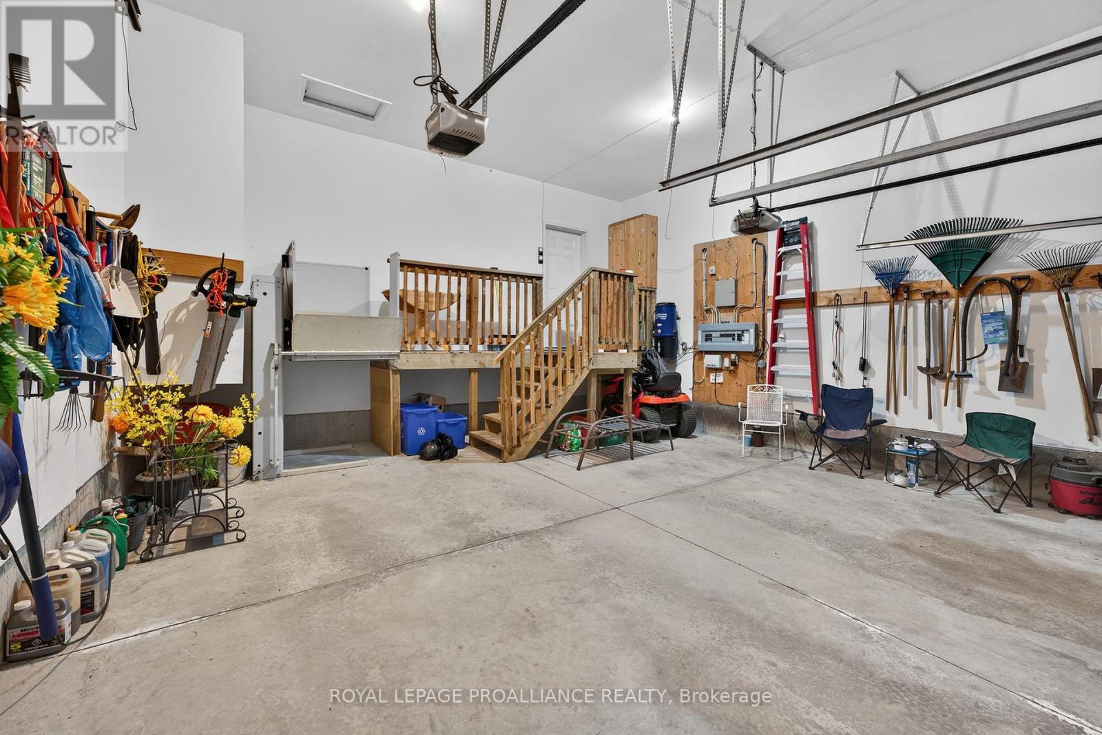 45 Maplehurst Crescent, Prince Edward County, Ontario  K0K 3L0 - Photo 42 - X12928742