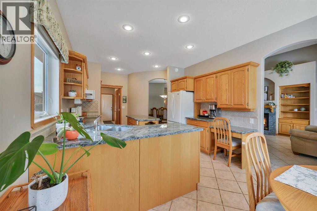 16 Askin Close, Red Deer, Alberta  T4R 2R7 - Photo 7 - A2293582