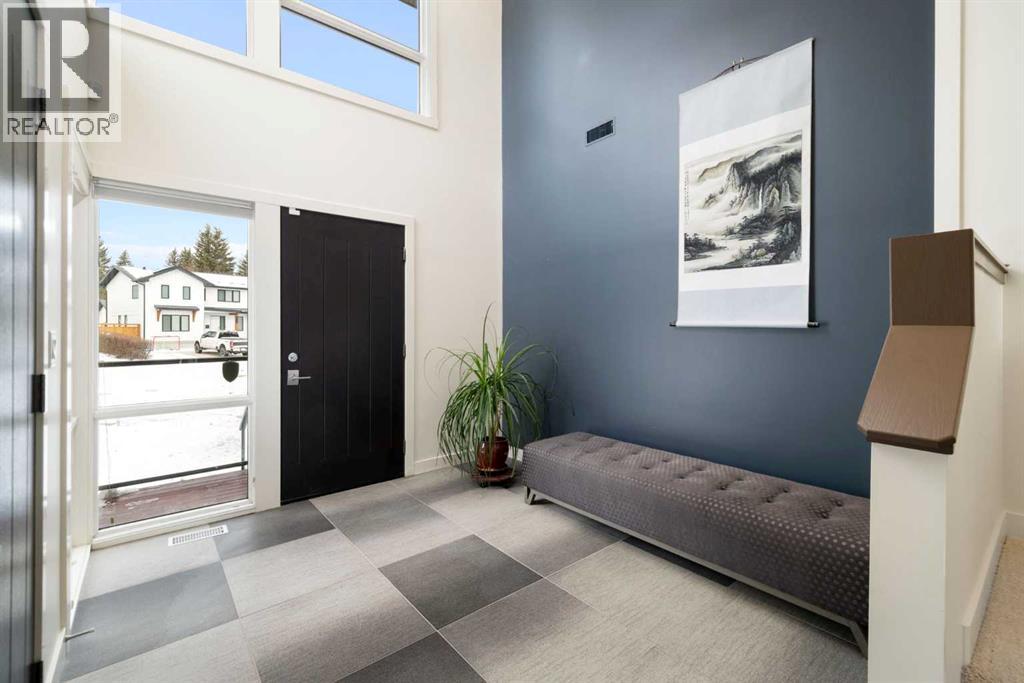 3323 Upton Place Nw, Calgary, Alberta  T2N 4G9 - Photo 4 - A2294465