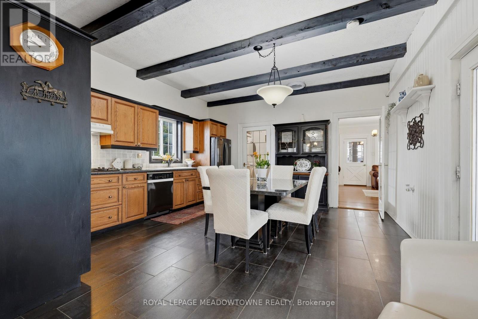 152 Confederation Street, Halton Hills, Ontario  L7G 4S8 - Photo 21 - W12929066