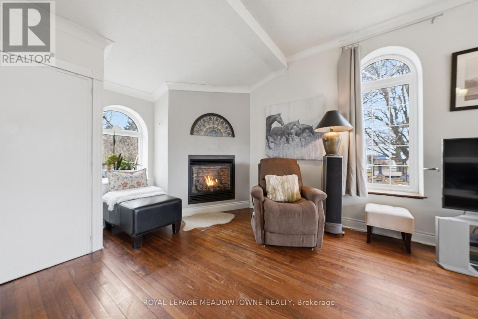 152 Confederation Street, Halton Hills, Ontario  L7G 4S8 - Photo 19 - W12929066