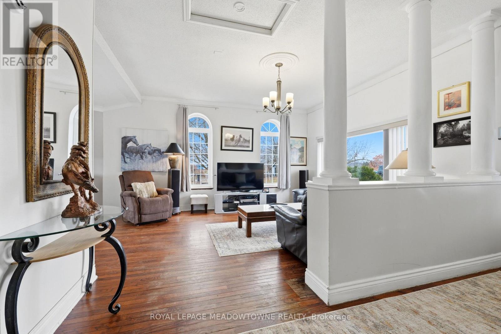 152 Confederation Street, Halton Hills, Ontario  L7G 4S8 - Photo 17 - W12929066