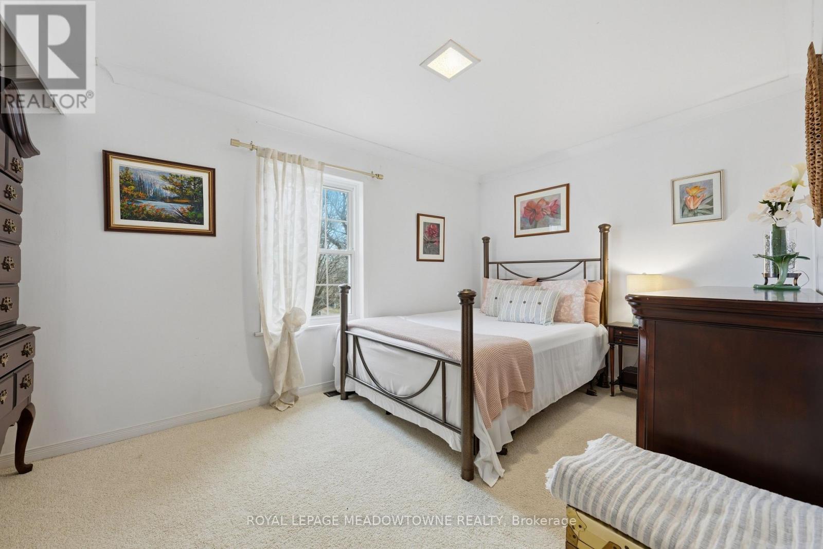 152 Confederation Street, Halton Hills, Ontario  L7G 4S8 - Photo 37 - W12929066