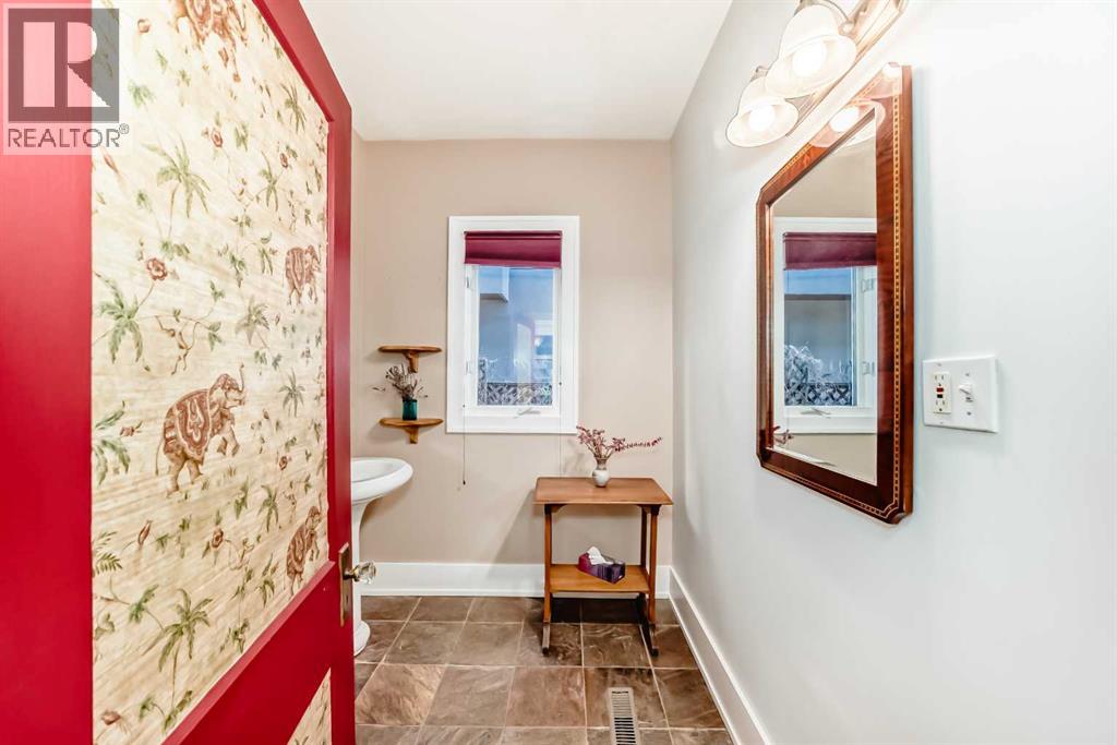 452 13 Street Nw, Calgary, Alberta  T2N 1Z2 - Photo 16 - A2294833