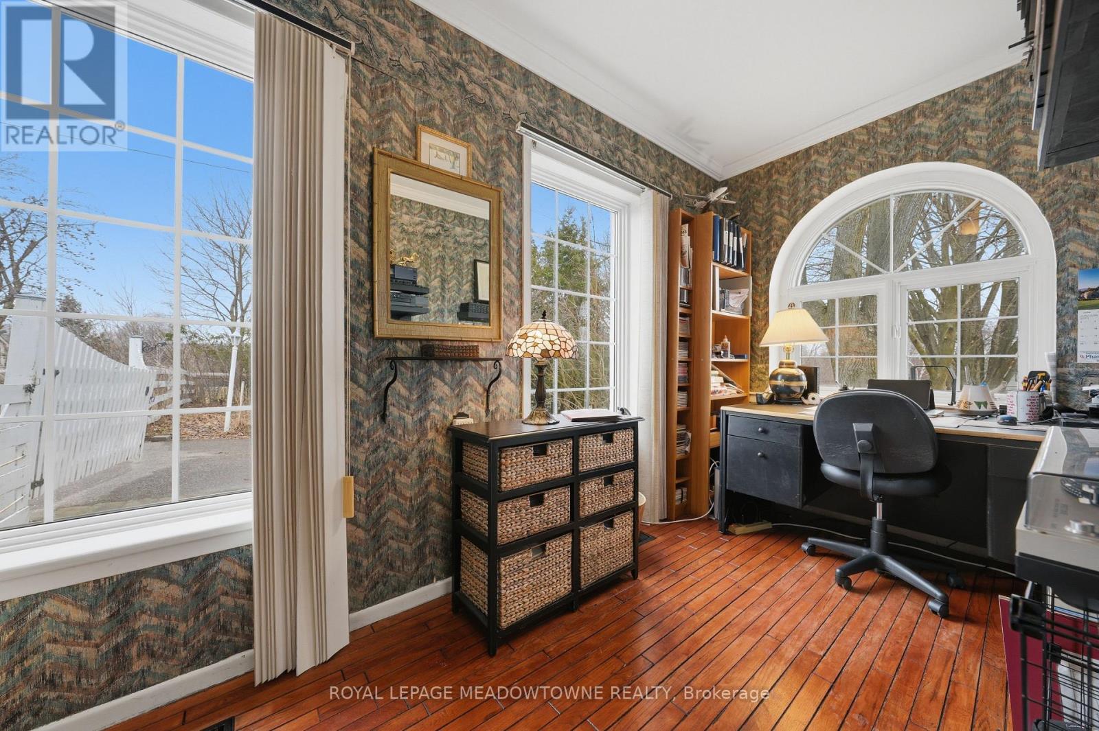 152 Confederation Street, Halton Hills, Ontario  L7G 4S8 - Photo 14 - W12929066