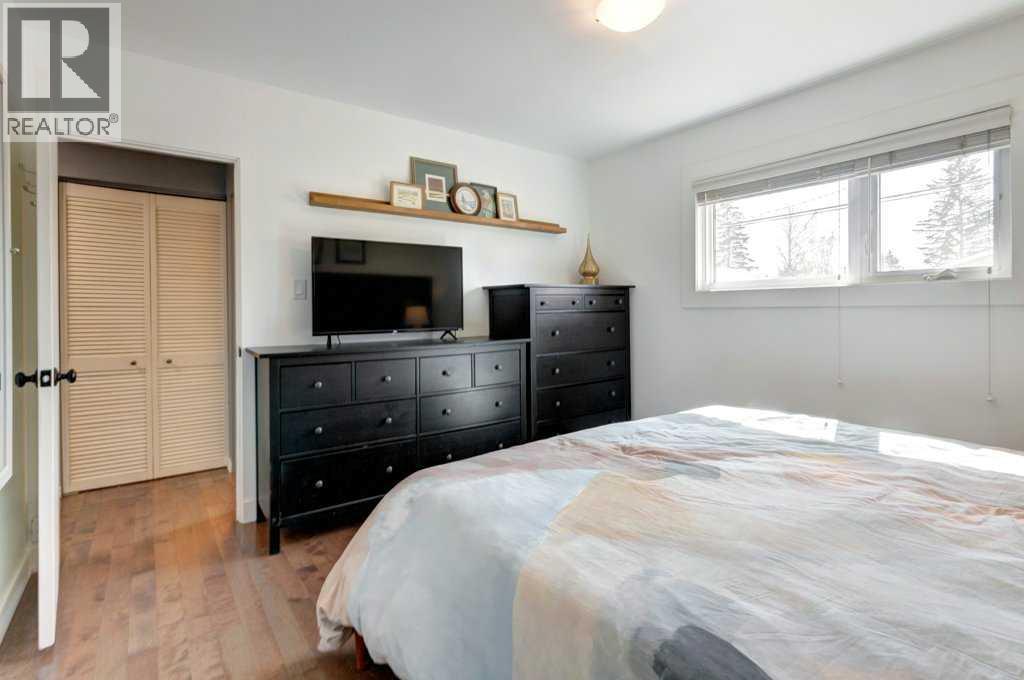 81 Healy Drive Sw, Calgary, Alberta  T2V 2Z8 - Photo 16 - A2295637