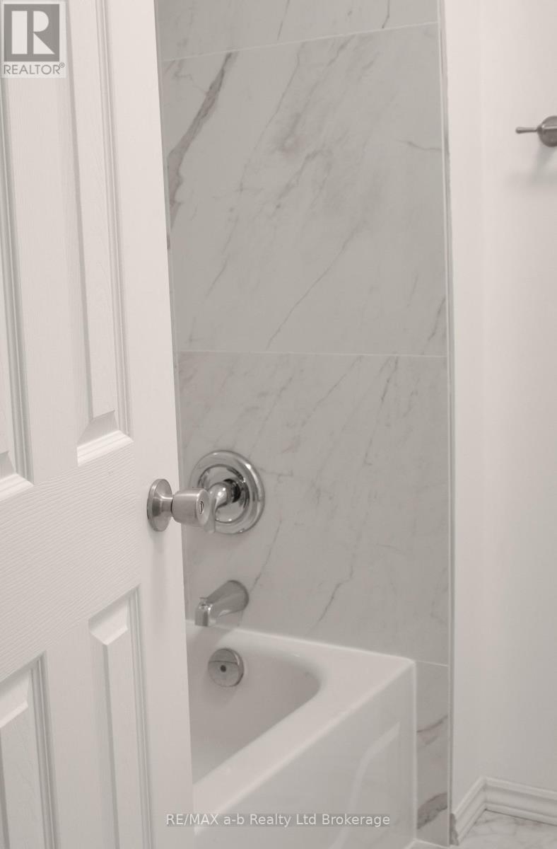 94 D'aubigny Road, Brantford, Ontario  N3T 6J4 - Photo 23 - X12825728