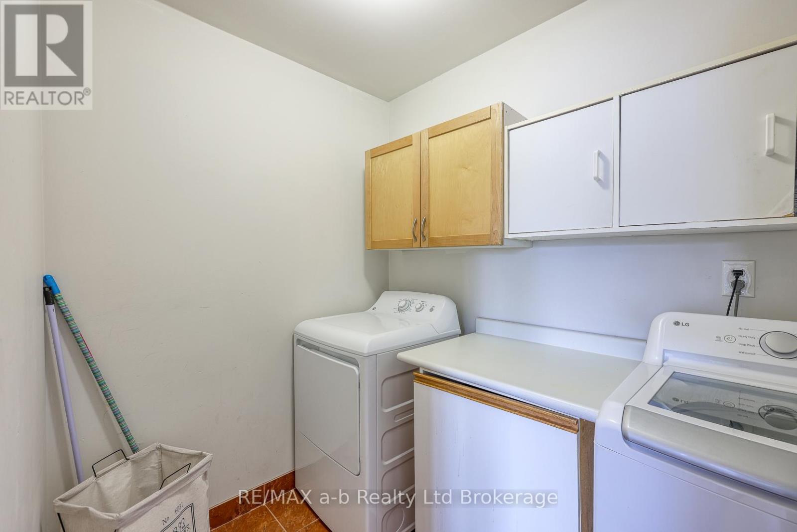 94 D'aubigny Road, Brantford, Ontario  N3T 6J4 - Photo 25 - X12825728