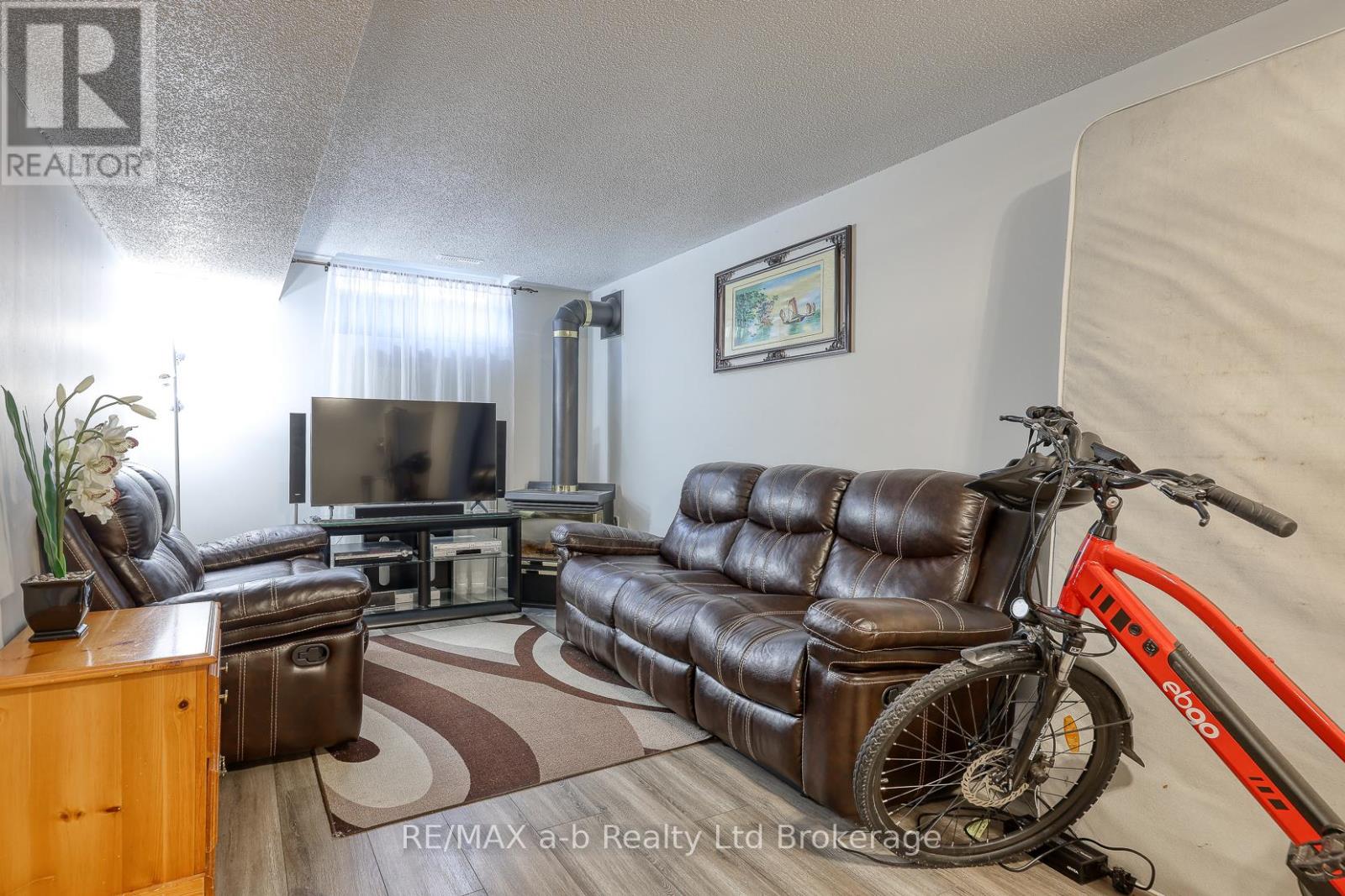 94 D'aubigny Road, Brantford, Ontario  N3T 6J4 - Photo 31 - X12825728