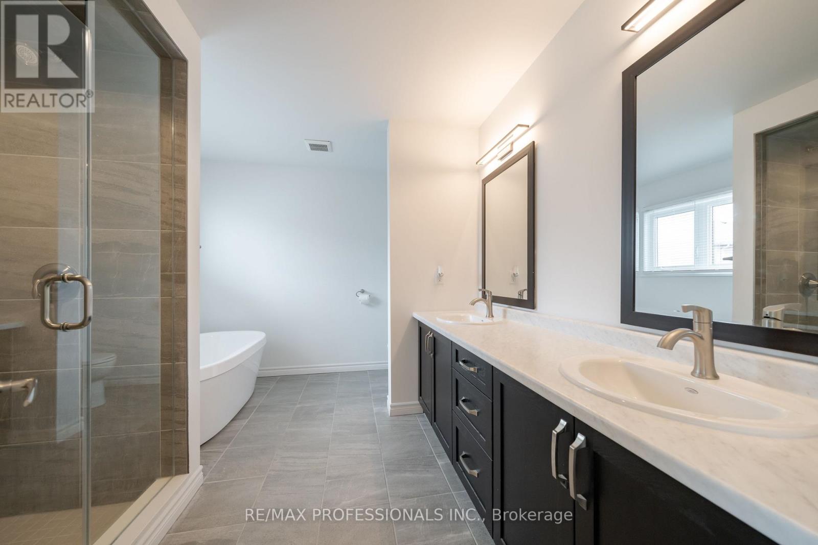 22 Thomas Bird Street, Clarington, Ontario  L1C 7C9 - Photo 27 - E12930270