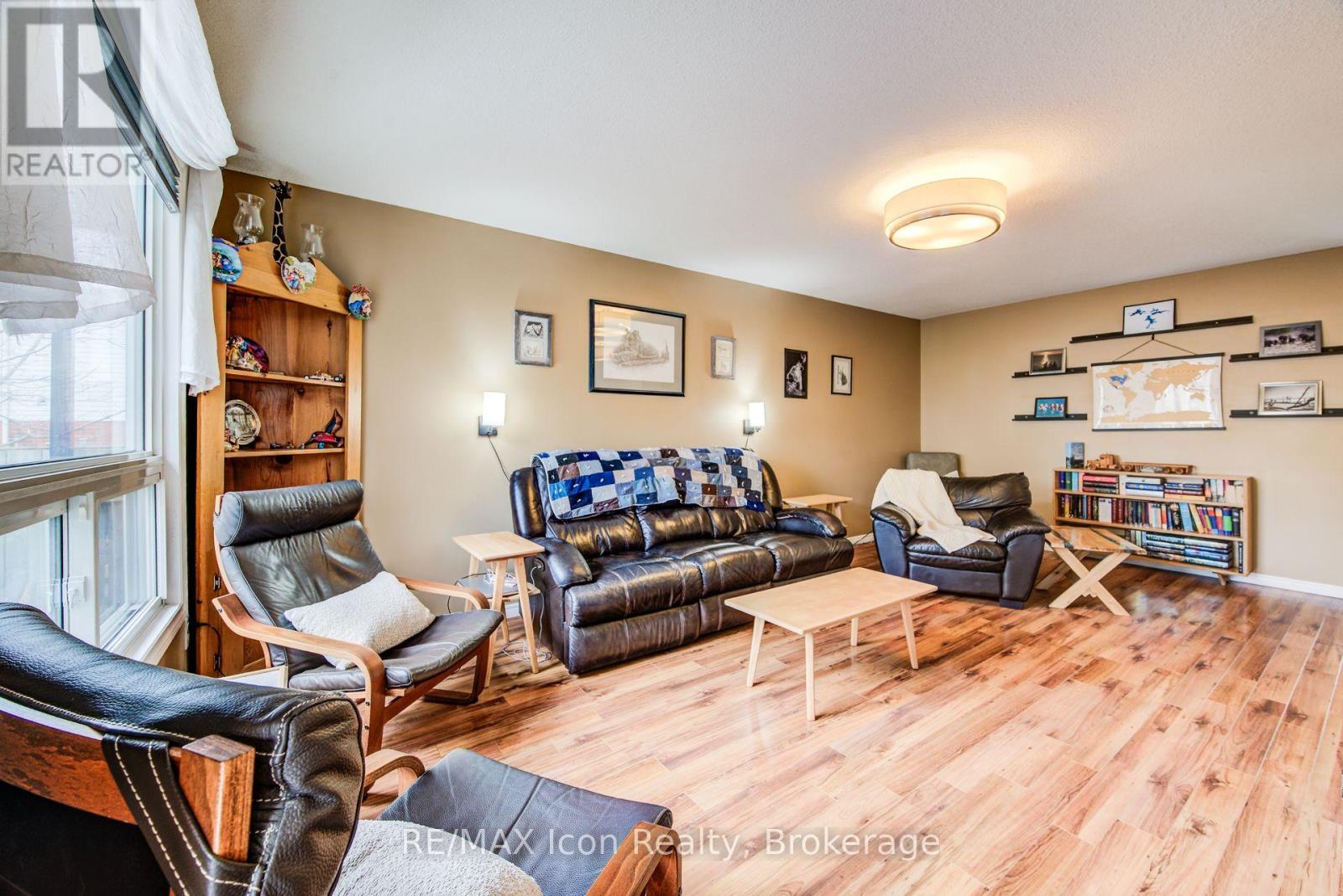 43 Hagan Avenue, Guelph, Ontario  N1E 7B7 - Photo 12 - X12928510