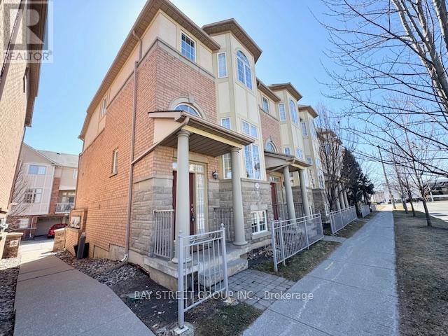 156 Legends Way, Markham, Ontario  L3R 6A6 - Photo 15 - N12930272