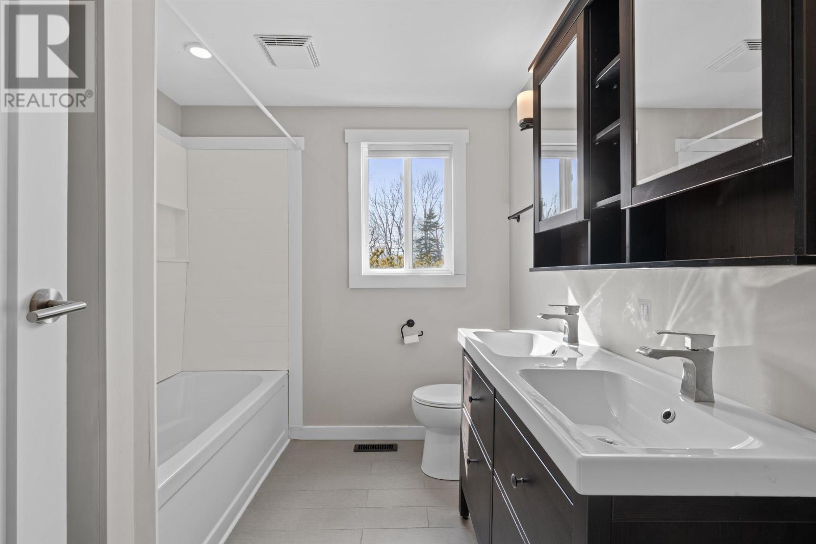 2 Delmac Court, Dartmouth, Nova Scotia  B2X 2T8 - Photo 20 - 202605034