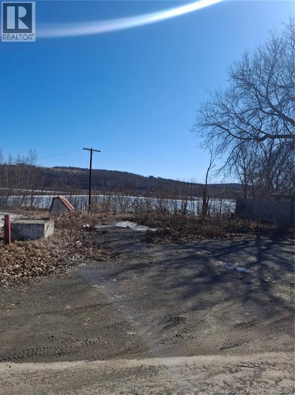 430 Main Street, Woodstock, New Brunswick  E7M 2C1 - Photo 3 - NB133994