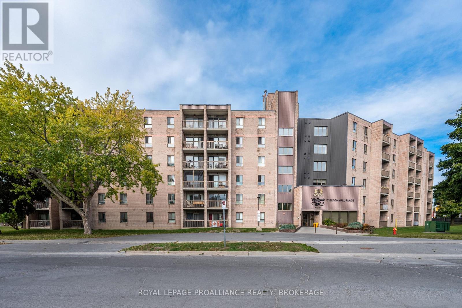510 - 17 Eldon Hall Place, Kingston, Ontario  K7M 7H5 - Photo 1 - X12930350