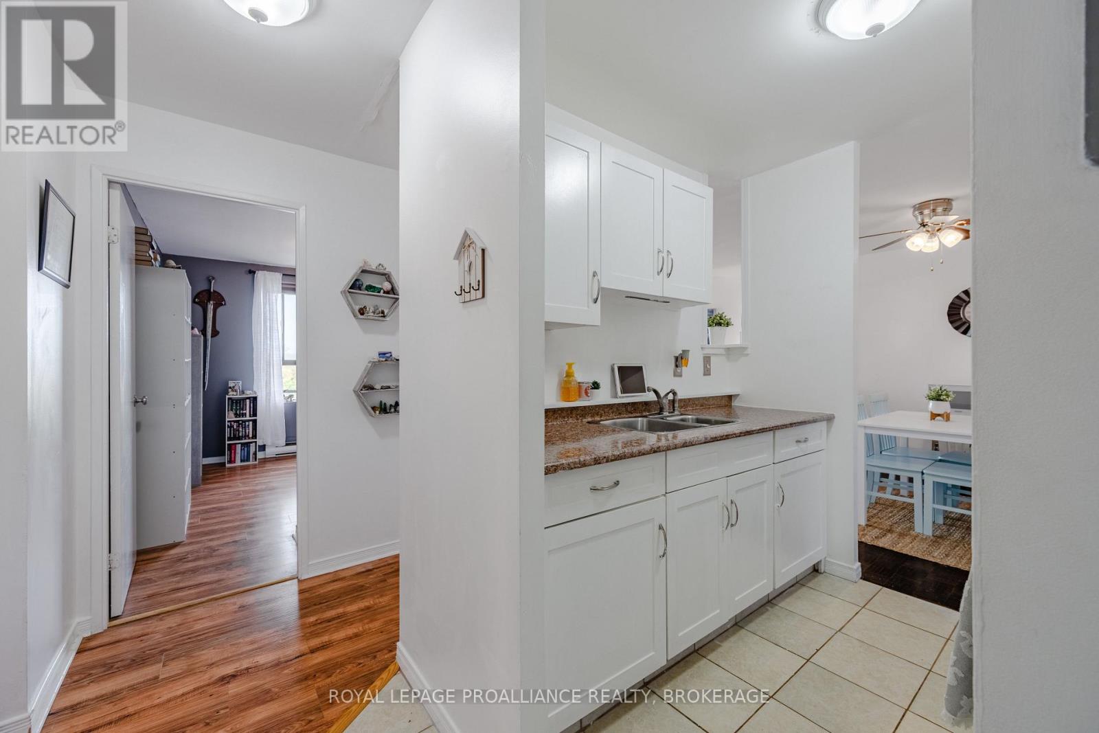 510 - 17 Eldon Hall Place, Kingston, Ontario  K7M 7H5 - Photo 6 - X12930350