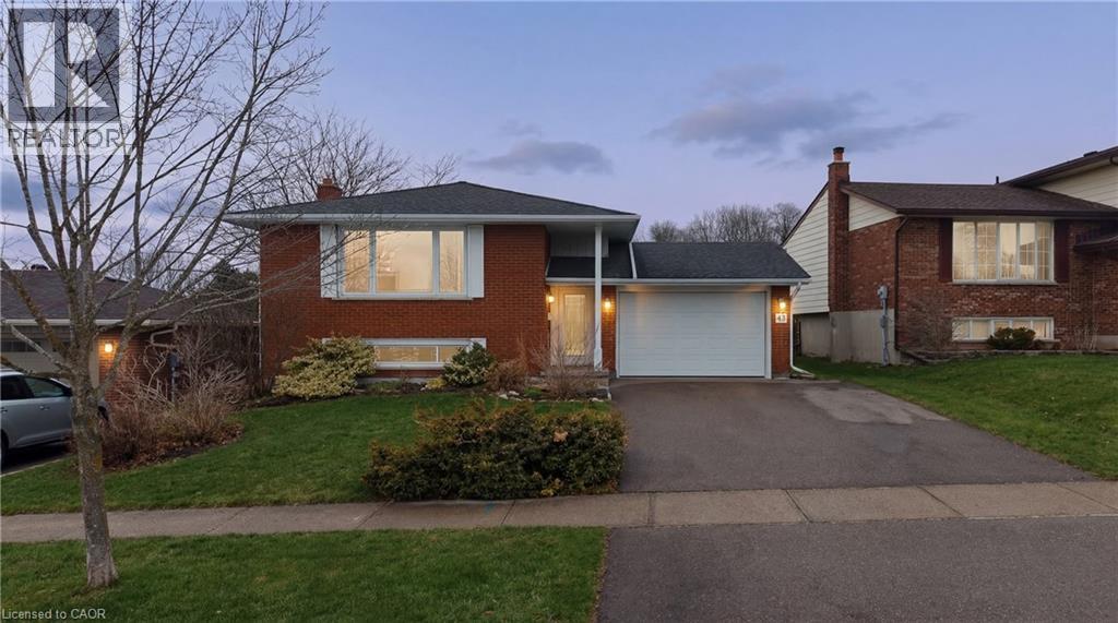 43 RIPLEY Crescent, Kitchener, Ontario
