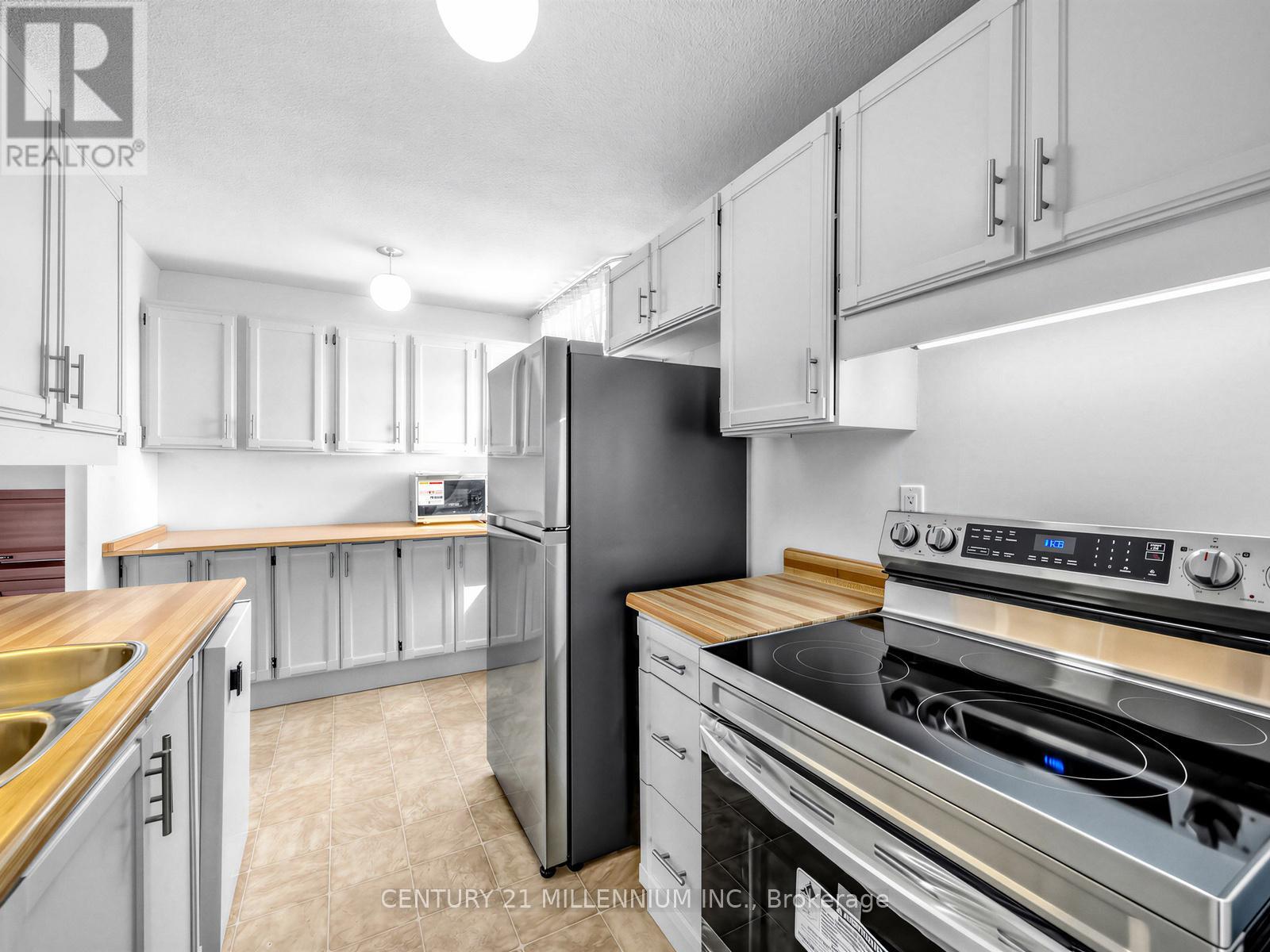 805 - 2130 Weston Road, Toronto, Ontario  M9N 3R9 - Photo 18 - W12930236