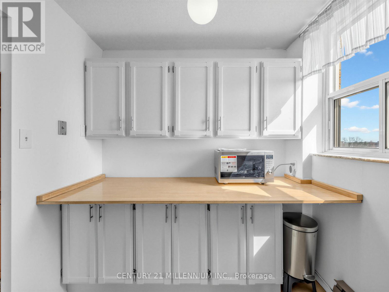 805 - 2130 Weston Road, Toronto, Ontario  M9N 3R9 - Photo 19 - W12930236