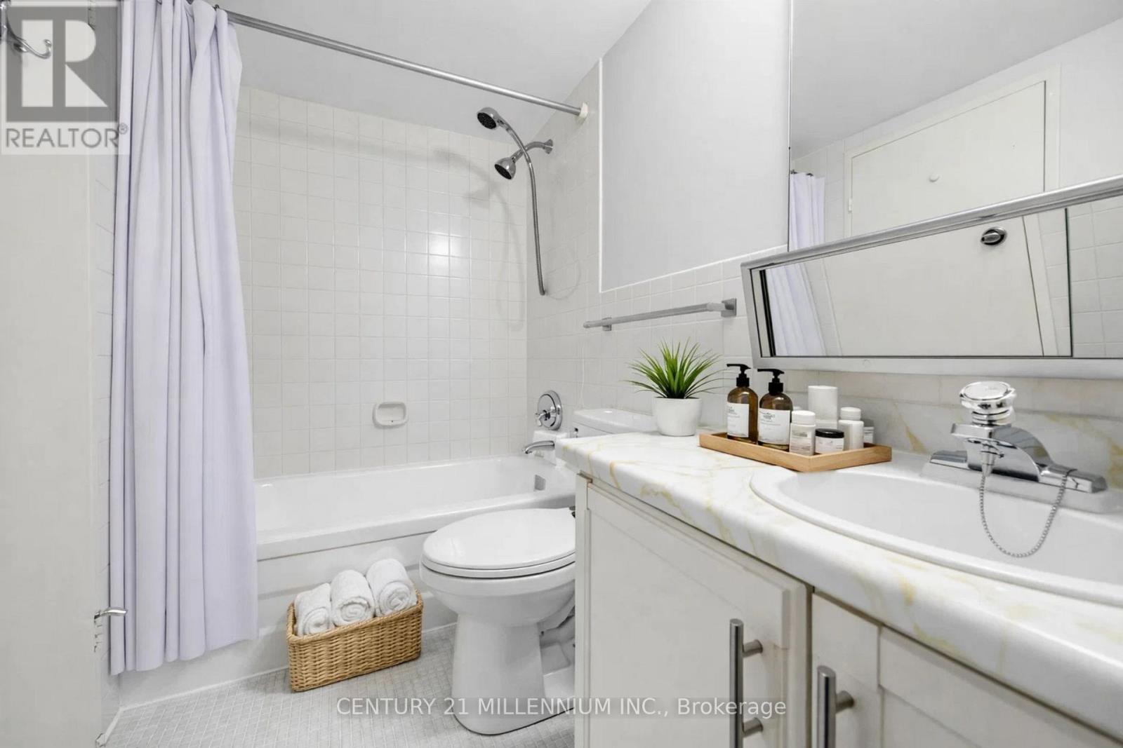 805 - 2130 Weston Road, Toronto, Ontario  M9N 3R9 - Photo 25 - W12930236