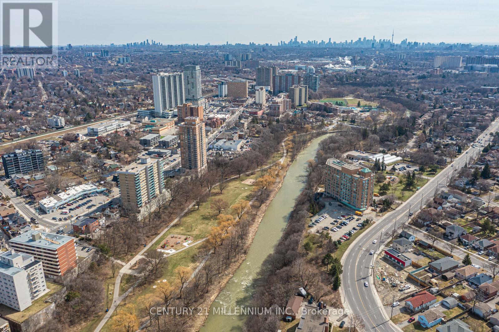 805 - 2130 Weston Road, Toronto, Ontario  M9N 3R9 - Photo 35 - W12930236