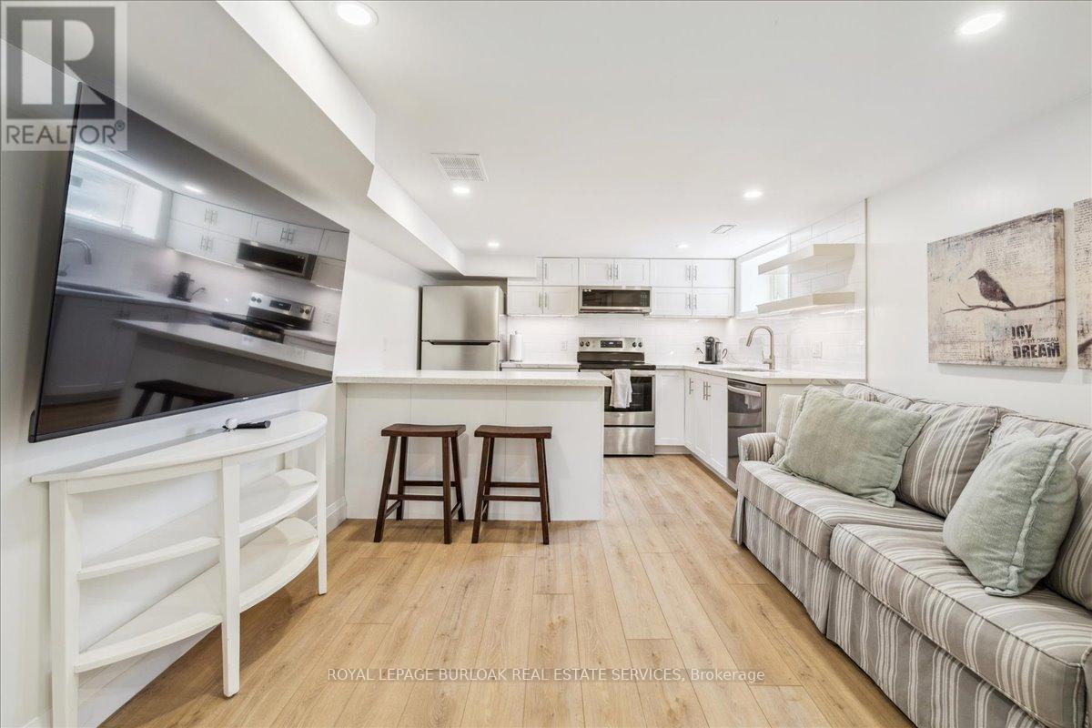 2113 New Street, Burlington, Ontario  L7R 1H7 - Photo 23 - W12930262