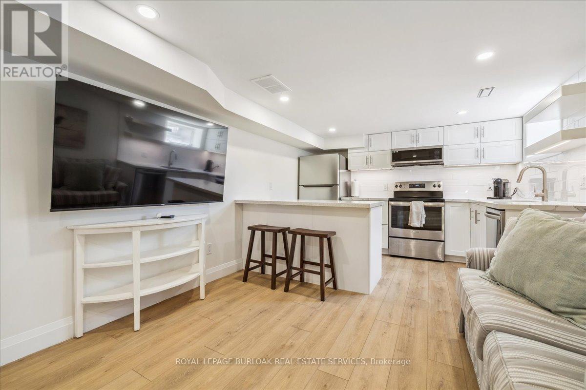 2113 New Street, Burlington, Ontario  L7R 1H7 - Photo 24 - W12930262