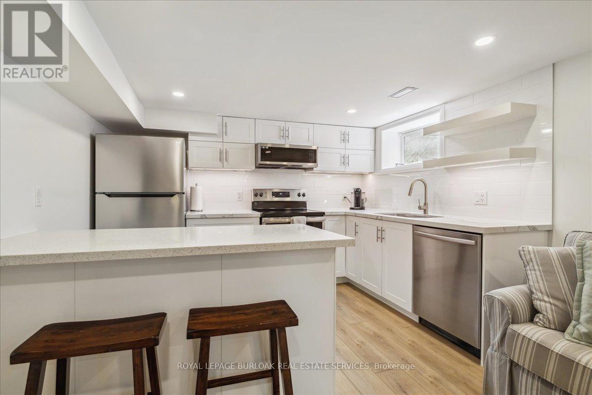 2113 New Street, Burlington, Ontario  L7R 1H7 - Photo 26 - W12930262