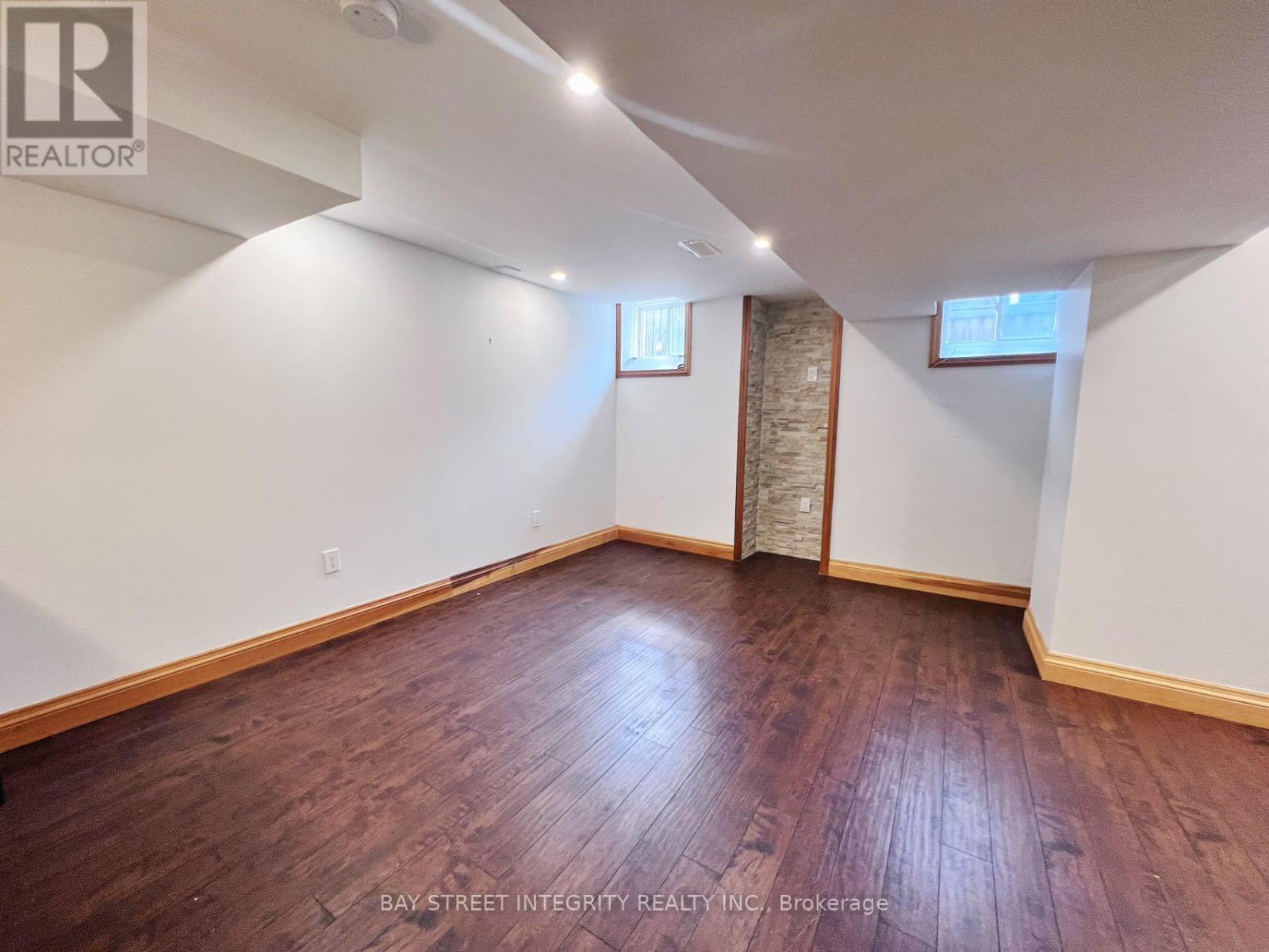 Bsmt-220 Sixteen Mile Drive, Oakville, Ontario  L6M 0T8 - Photo 2 - W12930280