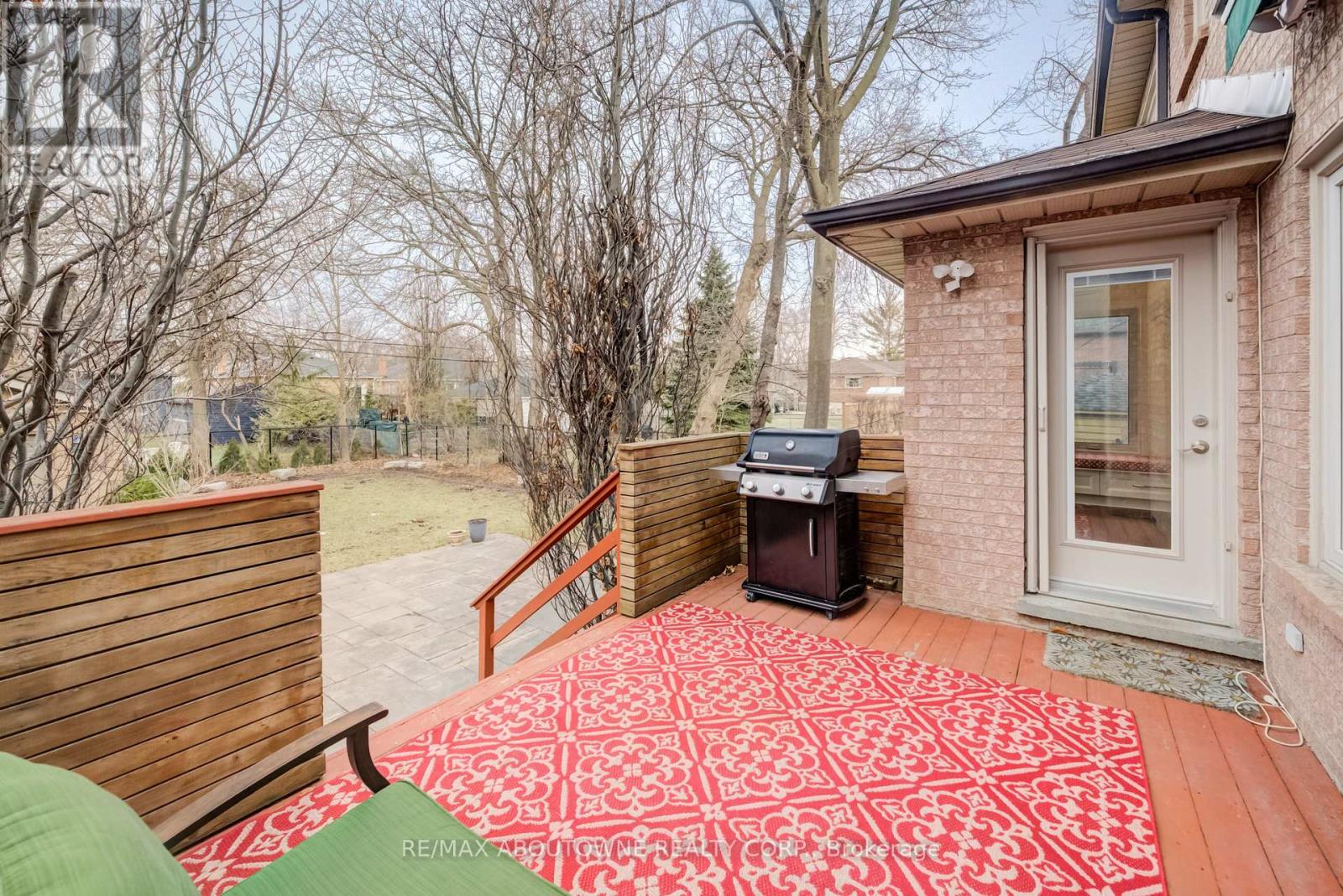 20 Martin Grove Road, Toronto, Ontario  M9B 4J9 - Photo 11 - W12930290