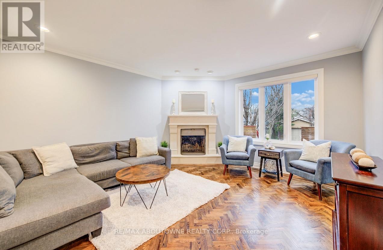 20 Martin Grove Road, Toronto, Ontario  M9B 4J9 - Photo 19 - W12930290