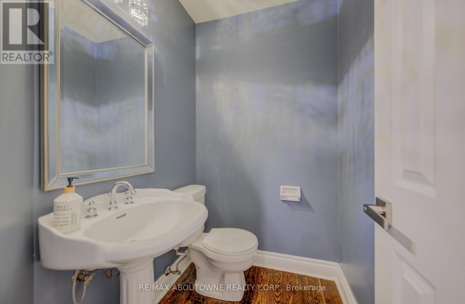 20 Martin Grove Road, Toronto, Ontario  M9B 4J9 - Photo 21 - W12930290