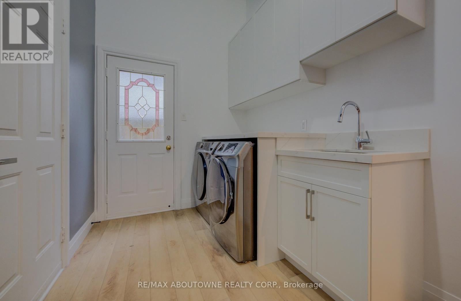 20 Martin Grove Road, Toronto, Ontario  M9B 4J9 - Photo 22 - W12930290