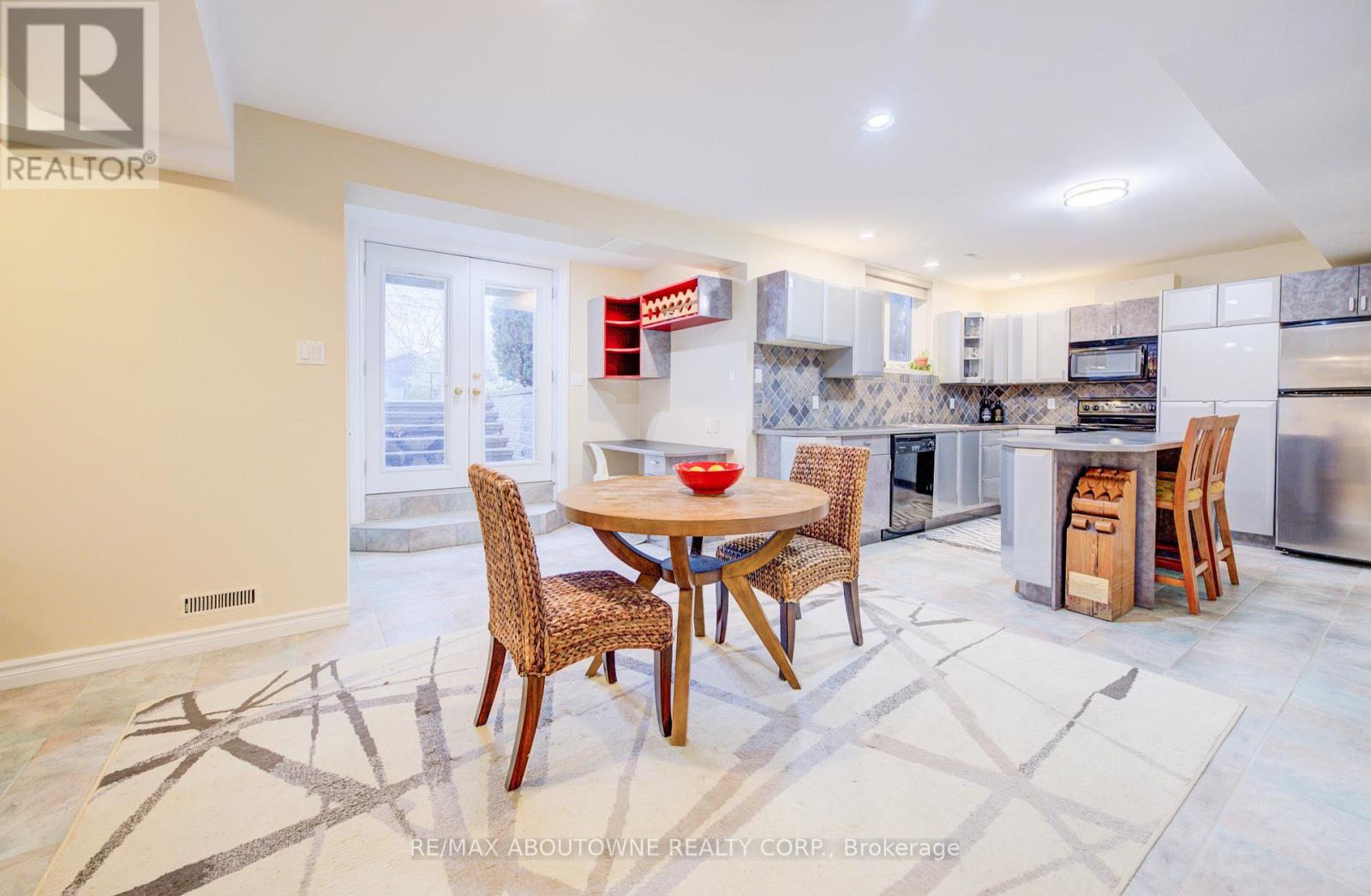 20 Martin Grove Road, Toronto, Ontario  M9B 4J9 - Photo 34 - W12930290