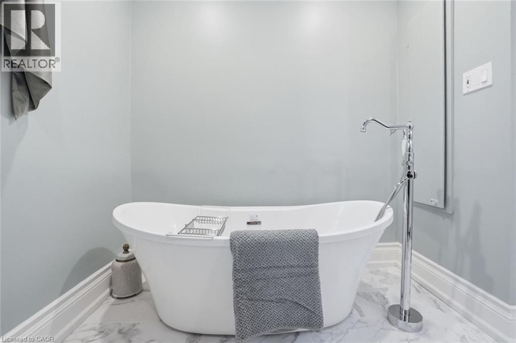 1987 Snake Road, Burlington, Ontario  L7P 4Y1 - Photo 30 - 40815713