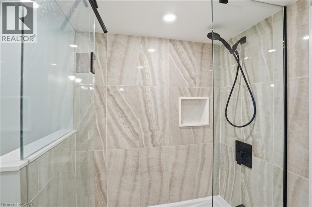 1987 Snake Road, Burlington, Ontario  L7P 4Y1 - Photo 46 - 40815713