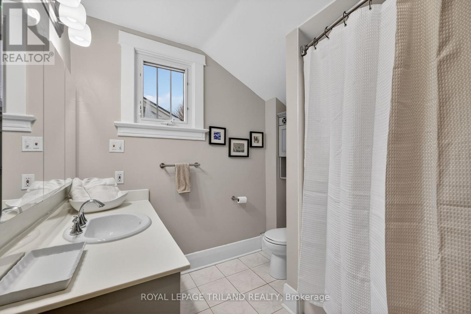 430 Mckenzie Avenue, London South, Ontario  N6C 1V4 - Photo 27 - X12930324