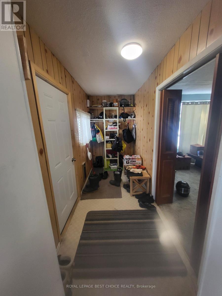 208 Goward Avenue, Temagami, Ontario  P0H 2H0 - Photo 6 - X12930474