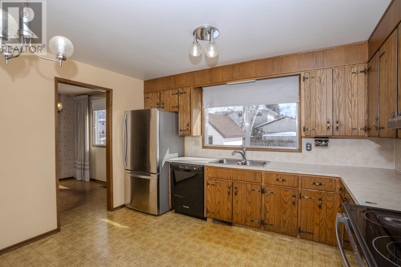 675 Thornloe Dr, Thunder Bay, Ontario  P7C 5L2 - Photo 12 - TB2600557