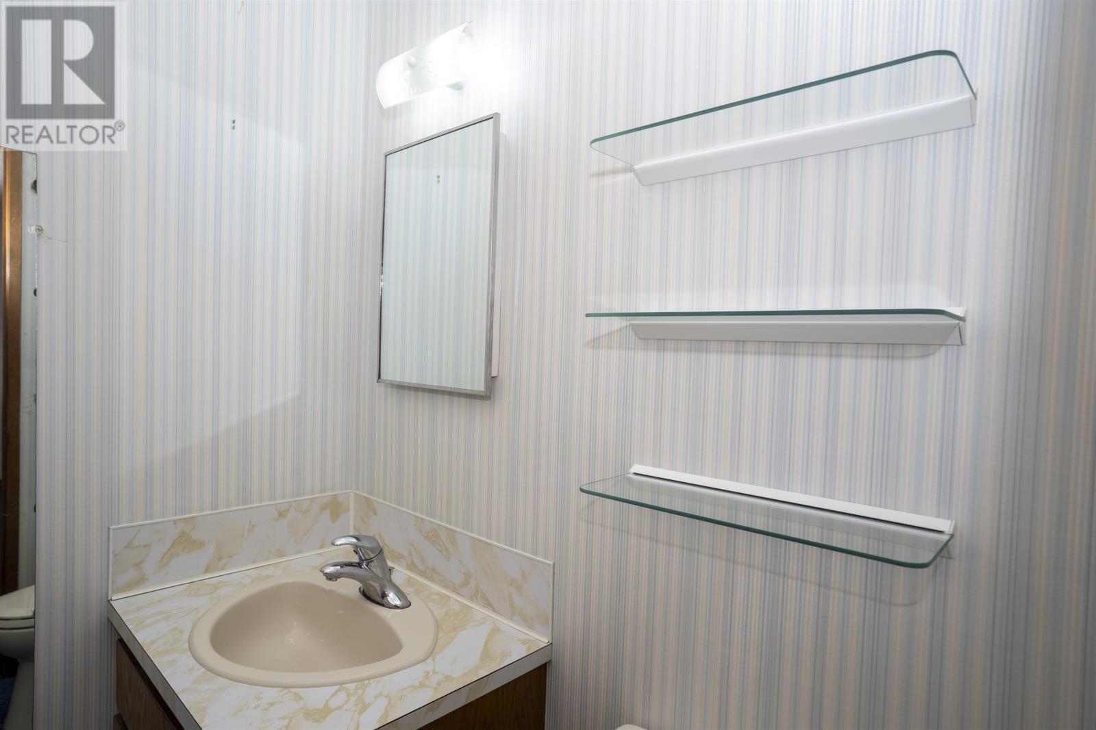 675 Thornloe Dr, Thunder Bay, Ontario  P7C 5L2 - Photo 26 - TB2600557